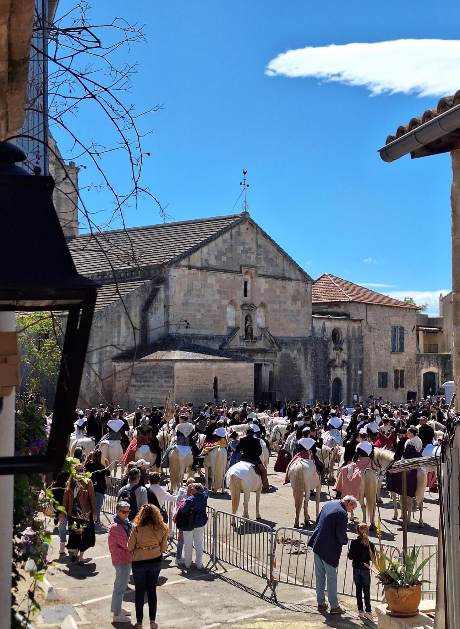 La Garriguette Appart Centre Historique Calme Climatise 6 Couchages Arles Eksteriør bilde